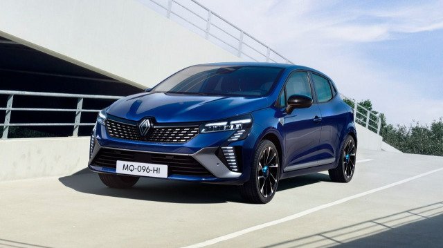 Renault Clio 2023 kiralama